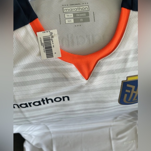 Marathon Authentic Ecuador Team Soccer White Pre Match Jersey Men’s Sz: M - Picture 2 of 5